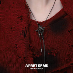 สร้อยคอแบบสวม Crows Pull-Through ชุบทองคำดำ 18K ของ Dark Crows™
