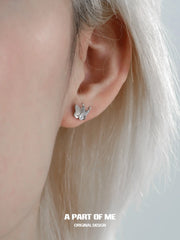 ต่างหูสตั๊ดรูปผีเสื้อเคลือบแพลตตินัม 18K Mint Lagoon™