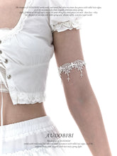 Rebellious Tenderness Platinum Plating Luxury Vintage Lace ArmRing™