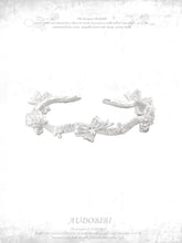 Rebellious Tenderness Platinum Plating Luxury Vintage Lace Bow-Front Bangle Bracelet™