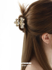 Royale Iris 18K Gold Plated Luxury Iris-Design Zircon Hair Clip™
