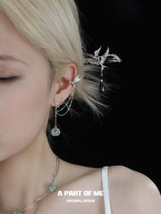 Winged Grace S925 ต่างหูฟลูออไรต์สีเขียว Swallow เคลือบแพลตินัม 18K Ear Clips™