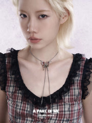 สร้อยคอโชคเกอร์ผีเสื้อแบบเปลี่ยนได้ชุบแพลตตินัม 18K Butterfly Cage ขนาดเล็ก™
