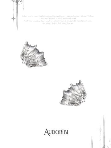 Chivalry Platinum-Plated Punk-Style Armor Ear Clip Ear Cuff™