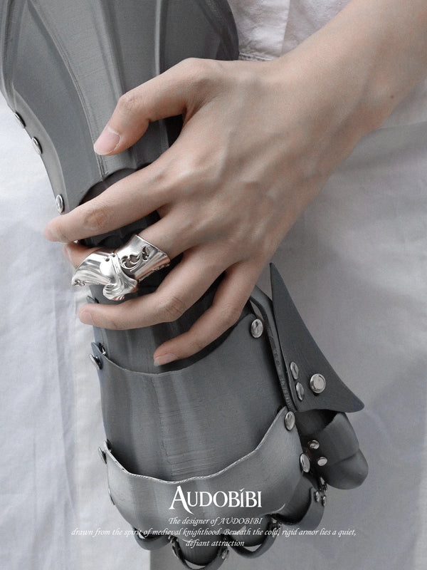 Chivalry Platinum-Plated Retro Baroque-Style Knight Armor Segmented Movable Joint Ring™