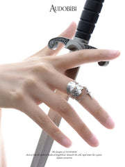 Chivalry Platinum-Plated Vintage Baroque-Style Armor Chain Adjustable Ring™