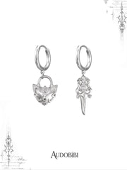 Chivalry S925 Pin Platinum-Plated Vintage Knight Asymmetrical Huggie Drop Pendant Earrings™