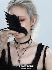 다크 크로우 18K 플래티넘 도금 캡티브 레이븐 크로스 이어링™
