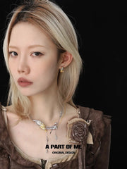 ต่างหูสตั๊ด Divine Plume S925 ชุบแพลตตินัม 18K™