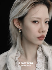 플러터 에센스 18k 플래티넘 플레이팅/18k 옐로우 골드 플레이팅 이어링™