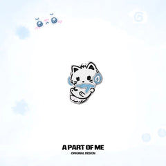 ต่างหูสตั๊ดดีไซน์แมวหัวใจนุ่มชุบแพลทินัม 18K Hello Winter Meow™