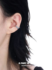 Ice Field เคลือบแพลตตินัม 18K ละลายน้ำแข็ง Ear Clips™
