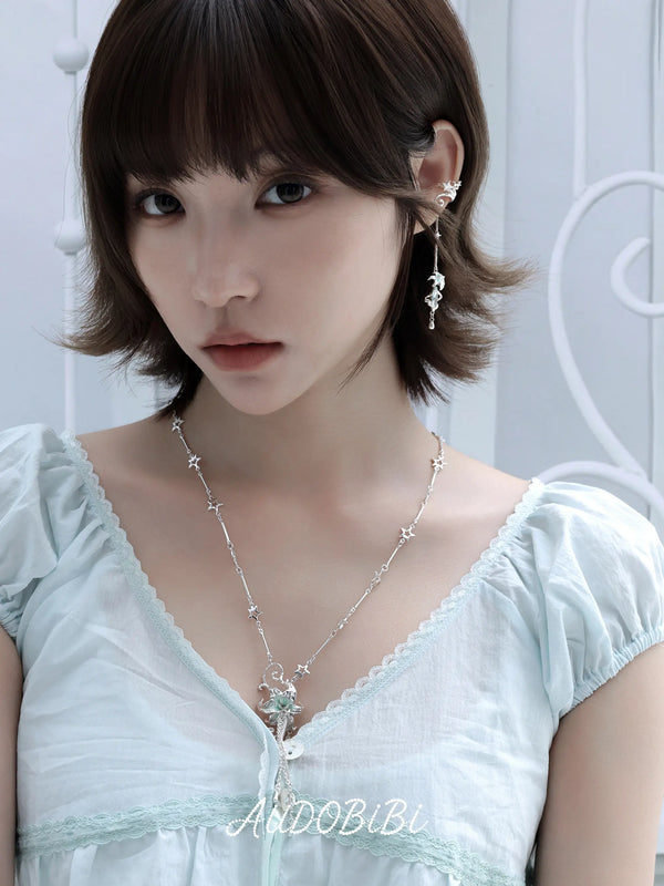 Lily Platinum Plating Dreamcore Mint Lily Vine Dangle Ear Cuff™