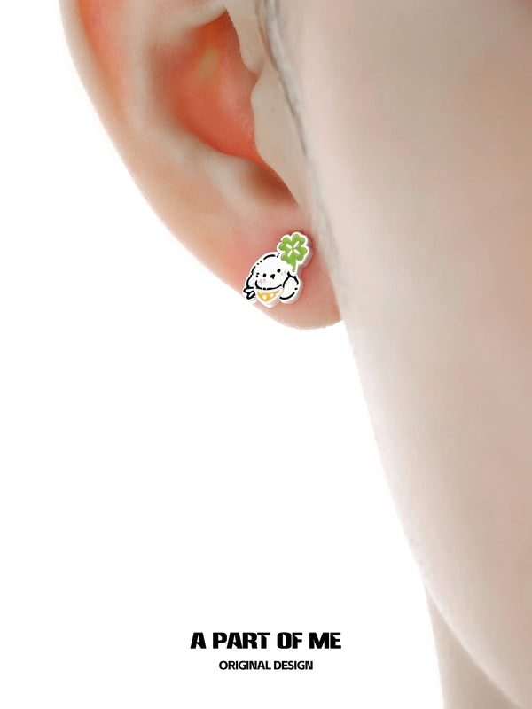 럭키 클로버 18K 플래티넘 도금 새끼 고양이 &amp; 강아지 스터드 귀걸이™