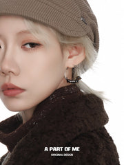 ต่างหูสุนัขไส้กรอกชุบแพลตตินัม 18K Lucky Puppy™