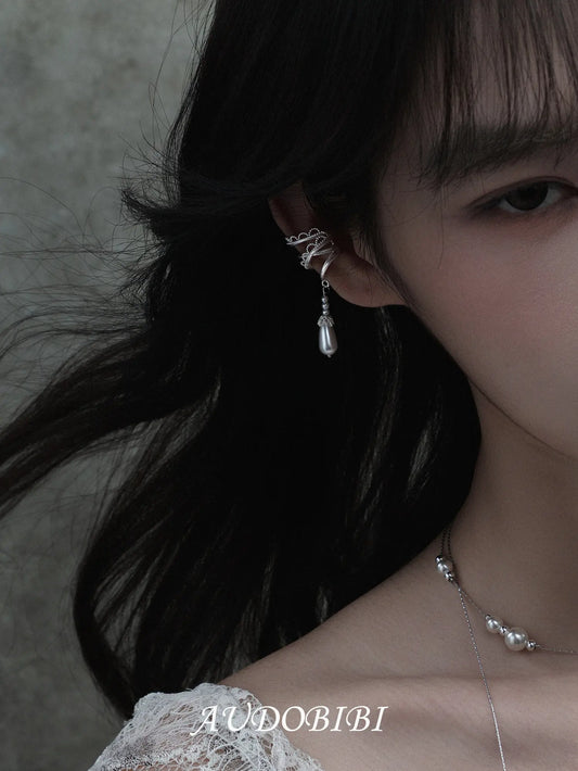 Rebellious Tenderness Platinum Plating Luxury Vintage Lace Baroque Ear Clip Ear Cuff™