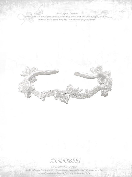 Rebellious Tenderness Platinum Plating Luxury Vintage Lace Bow-Front Bangle Bracelet™