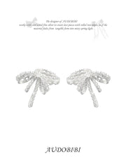 Rebellious Tenderness Platinum Plating Luxury Vintage Lace Bow-Front Ear Clip Ear Cuff™