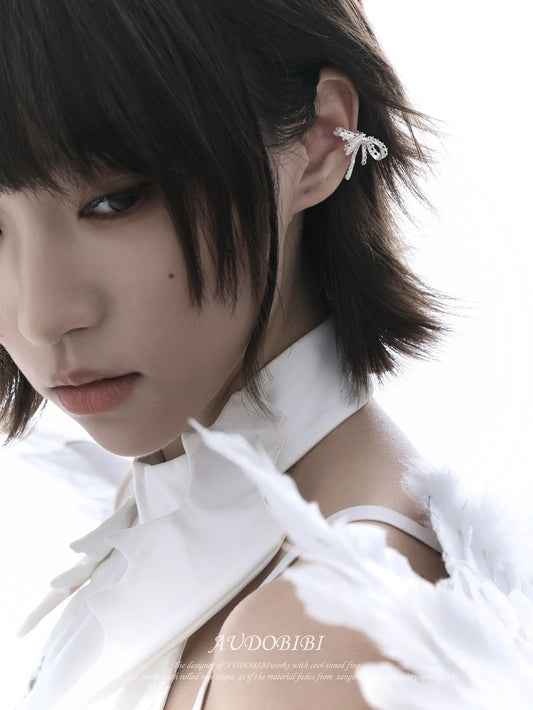 Rebellious Tenderness Platinum Plating Luxury Vintage Lace Bow-Front Ear Clip Ear Cuff™
