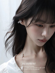 Rebellious Tenderness Platinum Plating Luxury Vintage Lace Bow-Front Ear Clip Ear Cuff™