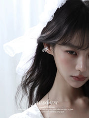 Rebellious Tenderness Platinum Plating Luxury Vintage Lace Bow-Front Ear Clip Ear Cuff™