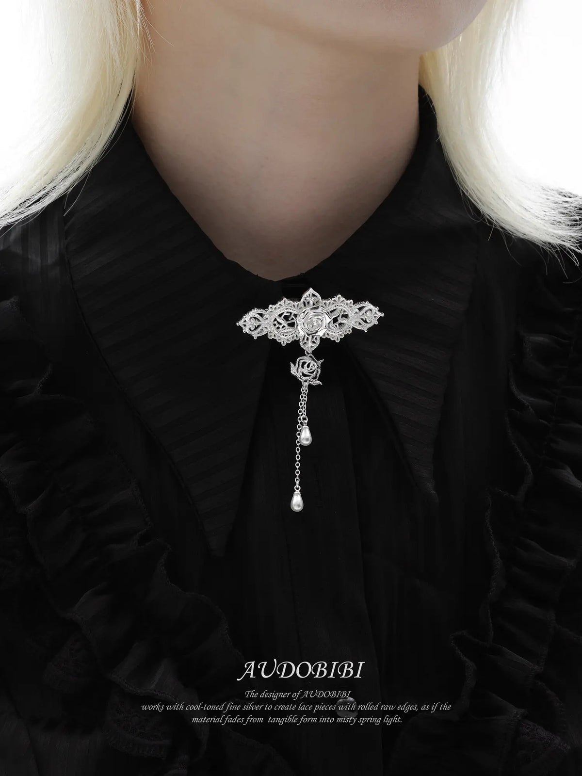 Rebellious Tenderness Platinum Plating Luxury Vintage Lace Brooch™