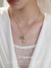 Royale Iris 18K Gold-Plated Vintage Iris Pendant Necklace™