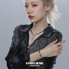 ต่างหูจี้หนังเพทาย Snake's Grasp ชุบแพลตตินัม 18K™