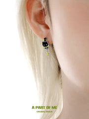 Summer Fruity 18K Platinum Plated Black Kitten ＆ Green Apple Earrings™