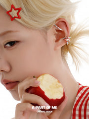 ตะขอเกี่ยวหูแบบอสมมาตรเคลือบแพลตตินัม 18K จาก Summer Fruity Apple Slice Earhook™