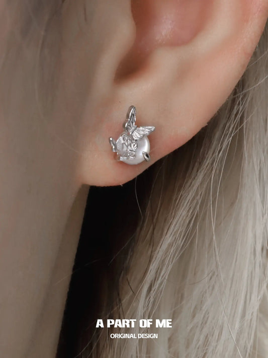 Whiterfly S925 Sterling Silver/18K Yellow Gold Plated Natural White Shell Stud Earrings™