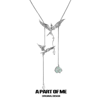 Winged Grace 18Kプラチナメッキツバメグリーンフローライトチョーカーネックレス™