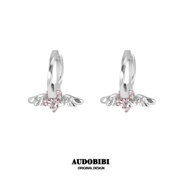 Mini-créoles à ailes « Ange de lumière stellaire » de « Grâce ailée » — Rose.